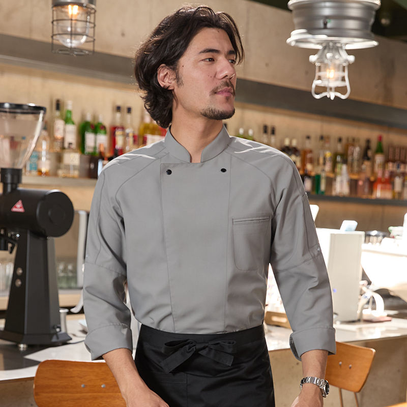 เสื้อสีเทามีแขนยาว