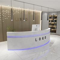 Bureau de réception en bois moderne en forme d'arc, personnalisable en couleur et en taille, pour hôtel, école, salon de beauté, centre commercial, hôpital, utilisation en extérieur