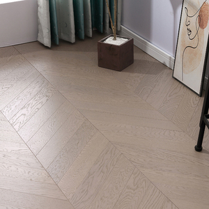 Parquet en bois d'ingénierie AVANTIMORA ignifuge, grade ABC IEC62321, 15 mm, multicouche, Padauk, à rainures et languettes, motif chevron ondulé, pour bâtiments commerciaux - Product Image 1