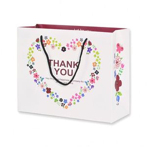Bolsa de Regalo de Cartón Blanco Exquisita al por Mayor de Fábrica con Asa de Cuerda, Impresión Offset Personalizable, Embalaje para Dulces y Frutas, Guangdong - Product Image 5