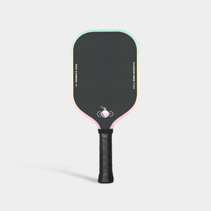 Pala de Pickleball Alargada sin Bordes, Aprobada por la USAPA, Núcleo de 16mm, Interior de Espuma Honeycomb Resistente a Roturas, Superficie de Fibra de Carbono - Product Image 1