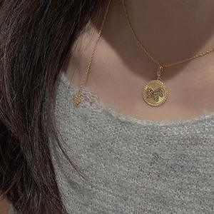 Pendentif en argent pur S925, motif poney en glace pilée, mignon et ludique, design de carte ronde CNC, pendentif de carte ronde pour le Nouvel An - Product Image 4