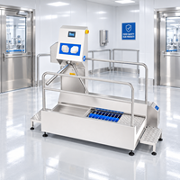 Système d'entrée hygiénique automatique pour salle blanche avec machine de nettoyage des semelles et poste de contrôle du personnel