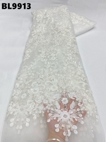 Nouvelle Robe de Mariée Simple et Magnifique en Dentelle avec Perles et Broderies de Cristaux pour Enfants d'Haïti
