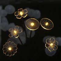 Lumière solaire LED extérieure IP44 étanche en acrylique en forme de fleur pour jardin, pelouse, festival, paysage, guirlande lumineuse