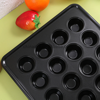Kohlenstoffstahl Küchenkochutensil Antihaft-Pizzablech mit Löchern Runde Metall-Backform für Pizza