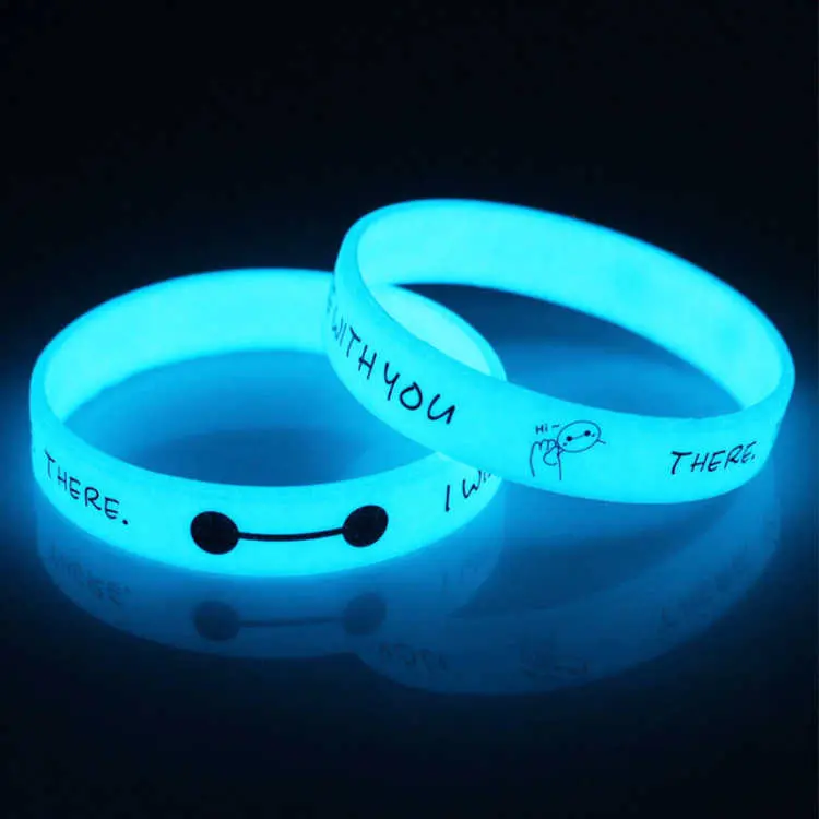 Bracelet en silicone fluorescent avec logo de sport personnalisé Bracelet en silicone lumineux et créatif