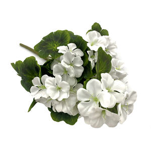 Hongying, ramo de flores de seda de 9 cabezas, venta al por mayor, geranio artificial para la decoración del hogar y el hotel para Navidad - Product Image 6