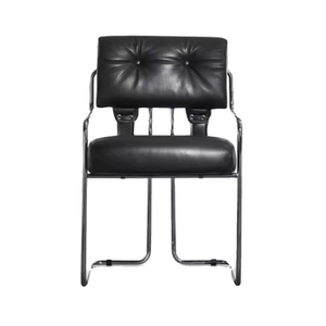 Fauteuil de salle à manger industriel de luxe en cuir noir, dossier haut, accoudoirs fixes, dossier capitonné, structure tubulaire en métal, mobilier de maison - Product Image 5