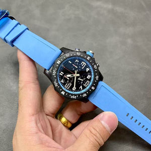 Montre chronographe haut de gamme pour homme en fibre de carbone, avec un style multifonctionnel et complexe, et logo personnalisable - Product Image 3