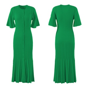 Abiti <span class=keywords><strong>in</strong></span> Lana da Donna all'Ingrosso con Maniche Svasate, Vestiti Lavorati a <span class=keywords><strong>Maglia</strong></span> di Alta Qualità a Maniche Corte con Bottoni e Vita Alta - Product Image 2