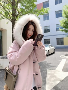 Abrigo de algodón con capucha y Cuello de piel larga con botón de cuerno de vaca para mujer, longitud media, estilo de invierno, estilo coreano, tamaño pequeño, versión gruesa - Product Image 6