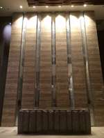 Carreaux muraux italiens naturels en travertin gris argenté, coupés à la taille Prix du marbre travertin gris italien poli pour feuille de mur