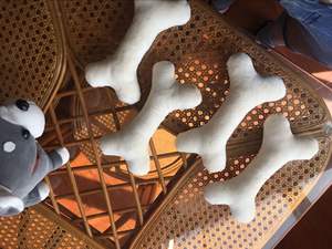 Peluche Airongle per il Giorno degli Single, Piccolo Regalo, Cane Simulato che Mordicchia il Cibo, Cuscino Creativo Imbottito in Cotone PP - Product Image 3