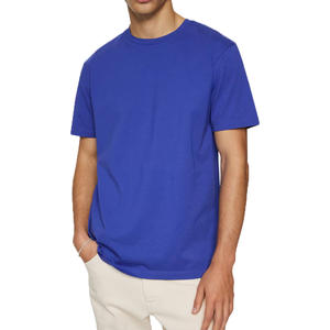 Camiseta de Hombre Lisa al por Mayor, 100% Algodón Peinado de Alta Calidad, Ajuste Delgado, Impresión Personalizada Serigrafiada, Ecológica, de Secado Rápido - Product Image 6