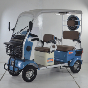 Adulte <span class=keywords><strong>Micro</strong></span> Petit Scooter Pas Cher 4 <span class=keywords><strong>Roues</strong></span> Électrique Mini Voiture Électrique Véhicule avec Toit à Vendre - Product Image 5