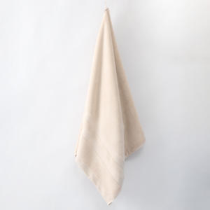 Juego de Toallas Faciales y de Baño Mindalini Zero Twist de Algodón, 2 Piezas, Tacto Suave, Sensación Lisa, Duraderas, Comodidad Diaria - Product Image 2