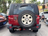 BAIC BJ40 2016 2.0T Essence Manuelle 4x4 SUV Conduite à Gauche Tout-Terrain Durable Spacieux Navigation GPS Véhicule d'Occasion à Vendre