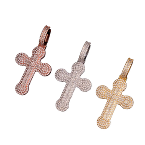 Pendentif croix en argent sterling 925 avec moissanite véritable ronde de 3 carats pour femme Tishya Diamond, avec chaîne et breloques offertes - Product Image 1