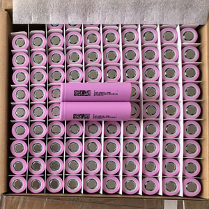 Batterie lithium-ion rechargeable ICR18650 3,7V 2600mAh 3500mAh pour vélo électrique et trottinette électrique - Product Image 1