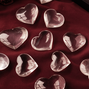 Venta al por mayor de fábrica: Piedra de cuarzo natural transparente en forma de corazón, pulida, para sanación Reiki, gema del amor, para joyería, regalo, decoración del hogar. - Product Image 6