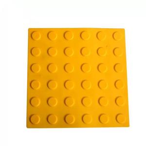 Ladrillos de Pavimento Táctiles de PVC de 30 cm con Superficie Antideslizante en Relieve para Uso Direccional para Personas Ciegas - Product Image 1
