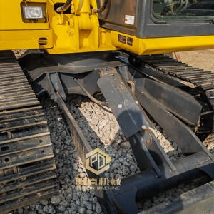 Excavatrice sur chenilles Komatsu PC70 d'occasion de haute qualité, équipement de construction hydraulique de taille moyenne - Product Image 3