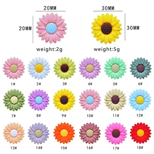 Cuentas focales de silicona de grado alimenticio con diseño de margarita a granel para pulseras, bolígrafos y llaveros de silicona - Product Image 4