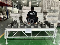 Plateforme de scène DJ portable 4x4 pieds, forme carrée, en alliage d'aluminium et contreplaqué, structure de scène et treillis d'éclairage pour événements extérieurs et concerts