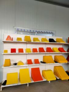 Cales <span class=keywords><strong>de</strong></span> <span class=keywords><strong>roue</strong></span> légères en PU bouchon <span class=keywords><strong>de</strong></span> pneu <span class=keywords><strong>de</strong></span> voiture <span class=keywords><strong>cale</strong></span> <span class=keywords><strong>de</strong></span> <span class=keywords><strong>roue</strong></span> bon marché - Product Image 5