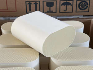 Pt Pd Rh in ceramica a nido d'ape ad alto flusso catalizzatore per autoveicoli catalizzatore rotondo convertitore catalitico substrato - Product Image 4