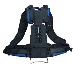 Pulvérisateur à dos ULV de 4,5 L avec éclairage de travail LED, conception à double batterie remplaçable et interface de batterie OEM pour la pulvérisation en extérieur - Product Image 5