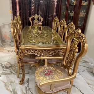 Ensemble de table à manger royale de luxe en teck antique doré, ronde, 8 places, mobilier de salle à manger haut de gamme - Product Image 1