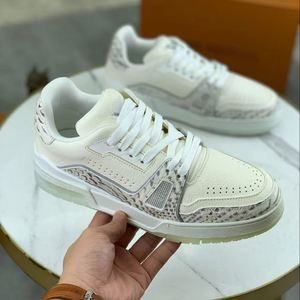 Zapatillas Deportivas de Lujo de Alta Calidad para Hombre, Zapatillas de PU Suaves para Ocio, Skateboard, Caminar y Correr, Marca Original Lvs - Product Image 4