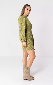 Abito Verde Lime Personalizzato Primavera-Estate 2026 - Vestito Avvolgente <span class=keywords><strong>e</strong></span> Annodabile in Jacquard con Fiocco <span class=keywords><strong>e</strong></span> Orlo a Volant, Produzione Diretta dalla Fabbrica Cinese per OEM/ODM - Product Image 2