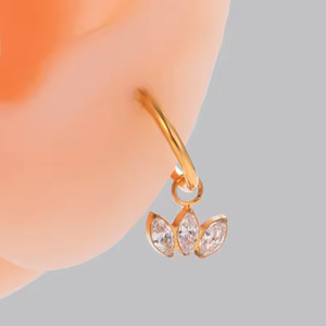 Anneau de nez en titane F136, alliage de titane, design visage, pendentif en cristal, bijoux de piercing pour usage quotidien - Product Image 4