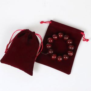Sacs en velours doux recyclables Baishun avec cordon de serrage, imprimés et estampés à chaud, personnalisables pour l'emballage de bijoux, de bougies et de cadeaux - Product Image 5