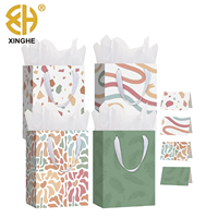 Sacs cadeaux en papier kraft recyclé écologiques avec cartes de vœux en papier de soie pour anniversaires, fêtes prénuptiales, fête des mères, mariages