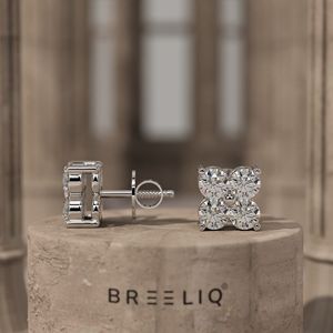 Boucles d'oreilles clous en or blanc, motif fleur, diamant, élégantes, pavé, trèfle à quatre feuilles, diamant taille ronde, joaillerie fine, florales - Product Image 5