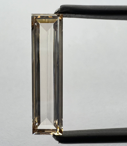 Diamant de laboratoire non monté taille baguette, excellente luminosité, blanc couleur K, percé au laser, pour bagues de fiançailles de créateur, haute joaillerie - Product Image 5