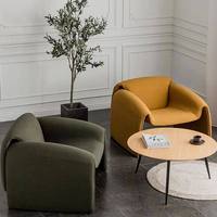 Canapé-lit en cuir PU minimaliste moderne italien, forme irrégulière, design en forme de M, rembourrage en mousse élastique haute densité pour salon