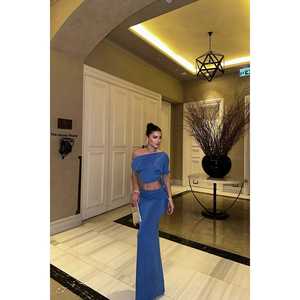 Conjunto de Falda de 2 Piezas Indigo Casual para Otoño, Tejido de Punto, Shorts Ajustados con Decoración de Logotipo, Top de Color Sólido - Product Image 2