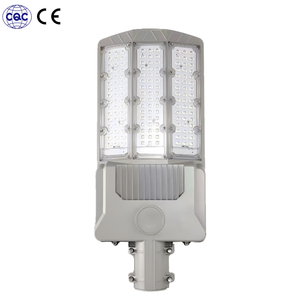 2025 nouveaux lampadaires solaires à LED fendus 200W 300W IP65 télécommande étanche crépuscule à l'<span class=keywords><strong>aube</strong></span> pour autoroute route - Product Image 3