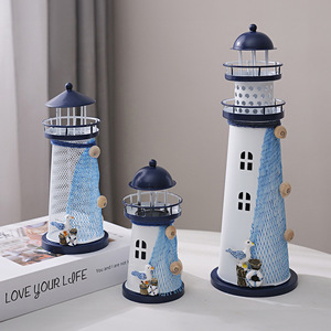Faro Mediterráneo de Hierro de 19 cm con Luz LED, Adorno Decorativo para el Hogar y Escritorio, Juego de Varias Piezas - Product Image 3