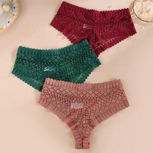 ชุดชั้นในลูกไม้ลายดอกไม้ซีทรูแฟชั่นสำหรับสาวๆ รุ่นใหม่ปี 2026 สไตล์บิกินี่สุดฮอต - Product Image 3