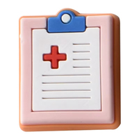 Breloques personnalisées en PVC pour chaussures d'infirmière et de médecin, accessoires de décoration amovibles en caoutchouc pour sabots médicaux, vente en gros