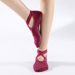 Biểu Tượng Tùy Chỉnh Yoga Phụ Nữ Chuyên Nghiệp Silicone Chống Trượt Ba Lê Pilates Backless Cotton Thoáng Khí Phòng Tập Thể Dục Khiêu Vũ Thể Thao Vớ - Product Image 4