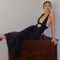 Robe longue d'été moulante sexy noire unie à col licou élastique, douce, confortable et lavable pour le dropshipping