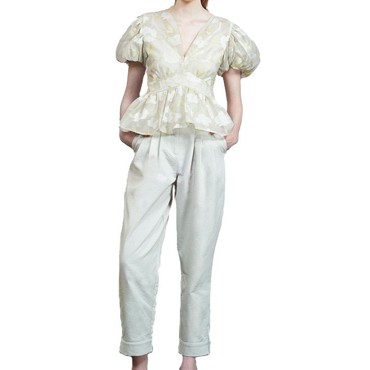 สีเขียวอ่อน