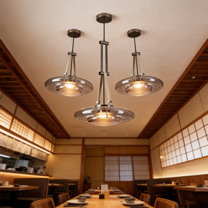 Lámpara colgante LED redonda E27 de cristal y cuero con una sola cabeza para iluminación de restaurantes, cafeterías y barras. - Product Image 1